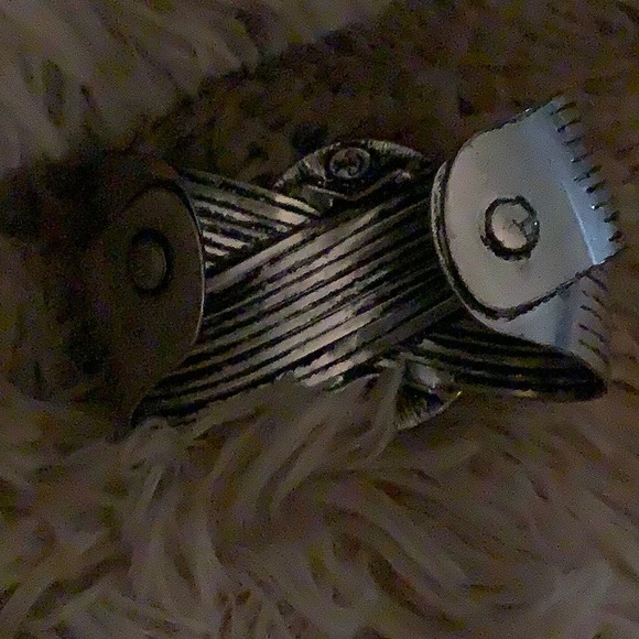 Premier Design Cuff bracelet - Picture 2 of 4